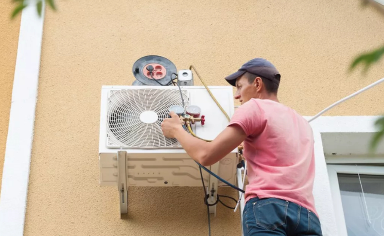 climatisation installation - cr Shutterstock