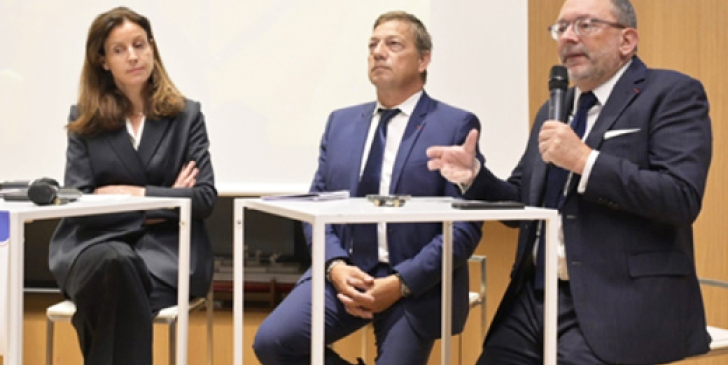 Vieillir chez soi, oui… mais dans un logement adapté