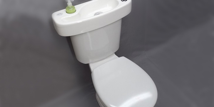 Une étoile pour le combiné WC lave-mains